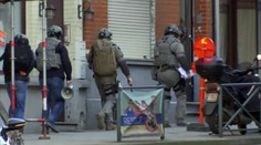 V bruselskej štvrti zasahovala polícia, svedkovia údajne videli ozbrojeného muža