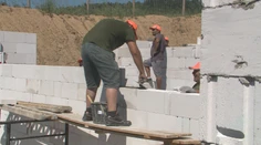 Stavia sa stále menej nových bytov. Najhoršia situácia je v hlavnom meste