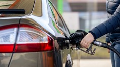 Ceny benzínu a nafty sa už dlhšie nepohli. Čoskoro príde zmena