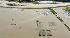 Tajfún Nanmadol, ktorý vyčíňal v Japonsku, si vyžiadal najmenej dve obete