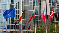 Nezamestnanosť v eurozóne aj v Únii v novembri mierne klesla