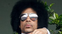 Svet smúti. Zomrel legendárny spevák Prince