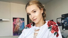 YouTuberka Moma už nie je dievčatko. Je z nej nežná, ale sexy blondína