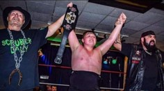 Wrestler (†19) podľahol koronavírusu dva dni po pozitívnom teste. Ochorenie malo rýchly spád