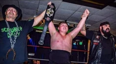 Wrestler (†19) podľahol koronavírusu dva dni po pozitívnom teste. Ochorenie malo rýchly spád