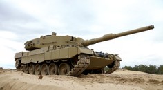 Slovenské ozbrojené sily si prevzali druhý tank Leopard 2A4 od Nemecka