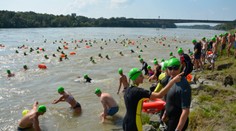 Tisíce plavcov zastavia v centre Bratislavy lodnú dopravu