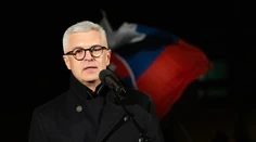 V Bratislave sa zhromaždili tisícky ľudí na podporu Ivana Korčoka