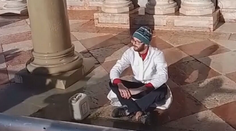 Starosta Benátok im posiela ostrý odkaz. Klimatickí aktivisti postriekali bahnom Baziliku svätého Marka