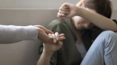 Ako odhovoriť človeka od samovraždy? Psychológ objasnil metódy, ktoré zachraňujú život