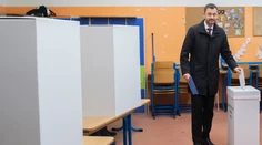Slovenské voľby potvrdili status quo, voliči nepotrestali vládu Hegera, píše najznámejšia americká agentúra AP