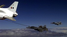 Stíhačky z USA a Kanady vzlietli k ruským bombardérom