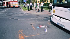 Nešťastie v Lučenci. Autobus zrazil chodkyňu (89), skončila s vážnymi zraneniami