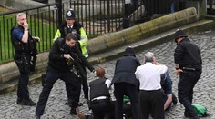 Zábery, ktoré zachytávajú, ako zneškodnili útočníka z Londýna