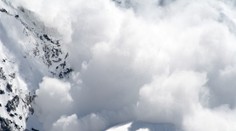 Lavínová hrozba na horách stúpla na tretí stupeň z piatich