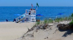 VIDEO: Muž zaspal na nafukovačke, odniesli ho vlny. Na mori strávil 19 hodín