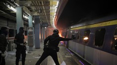 Hongkong je na pokraji úplného kolapsu. Demonštranti blokujú dopravu