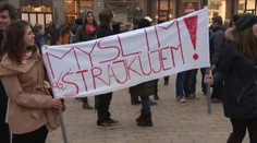 Dve tisícky ľudí demonštrovali v Bratislave za lepšie školstvo