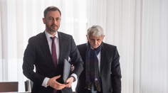 Prozápadné strany, vďaka ktorým prepadlo stotisíc hlasov. Jednej hrozí zánik, ostatné vyčkávajú