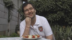 Zbitý hasič mohol päť rokov jesť len mixovanú stravu. Dnes sa mu splnil sen