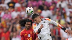 Jeho ruka zo zápasu proti domácim neostala bez odozvy. Cucurella skritizoval bučanie fanúšikov