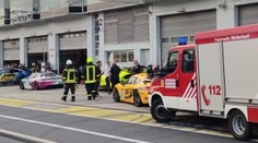 Pri výbuchu na pretekárskom okruhu Nürburgring utrpelo zranenia 22 ľudí