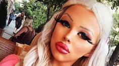 Česká Barbie s najlepšou kamarátkou. To je ale umelina