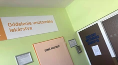 Vyše 90-ročný muž zbil ďalšieho pacienta (†86) stojanom na infúzie. Už sú známe výsledky pitvy
