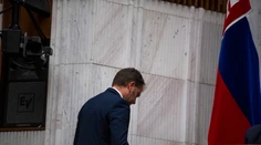 Vláda Eduarda Hegera padla. Matovič si vinu nepriznal