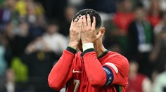 VIDEO: Cristiano Ronaldo nedal penaltu a rozplakal sa. Sebecké a trápne, okomentoval to bývalý futbalista Liverpoolu