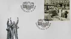 Bielikova fotografia občianskeho odporu je už aj na známke i minci