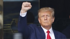 Donald Trump čelí obvineniam z 37 trestných činov