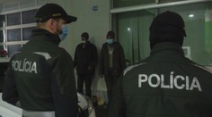 Ďalšia skupina Afgancov na Slovensku. Dezorientovane sa pohybovali vo Svrčinovci