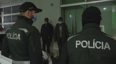 Ďalšia skupina Afgancov na Slovensku. Dezorientovane sa pohybovali vo Svrčinovci