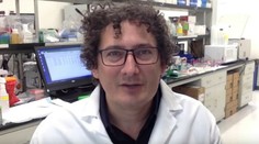 Slová vedca dávajú nádej: Jeho tím je blízko k protilátkam, ktoré zabijú vírus do 20 minút