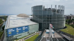 Volebná účasť v EÚ dosiahla 51 percent, nižšia ako na Slovensku bola iba v štyroch krajinách