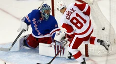 Columbus zastavil víťazné ťaženie Oilers, Halák na striedačke