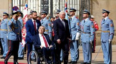 Český prezident Zeman sa zotavuje, ale jeho zdravotný stav mu bráni naplno pracovať