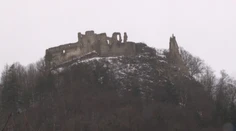 Matúšovo kráľovstvo sa rozpadá. V Považskej Bystrici zachraňujú hrad