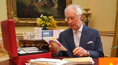 Dojatý kráľ Karol III. Ľudia z celého sveta mu vyjadrujú podporu