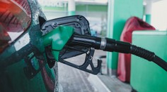 Benzín a nafta opäť zdraželi. Na pozadí však prebieha iný zaujímavý súboj