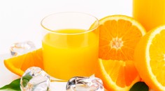 Šťava z pomarančov bude onedlho možno  len pre bohatých. Cena stúpa a láme rekordy