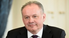 Prezident Kiska opäť rozdával plat. Dostali ich rodiny v núdzi