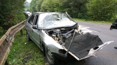 Mladík vletel v protismere do starej mamy s vnúčatami. Chlapec (†9) zrážku neprežil