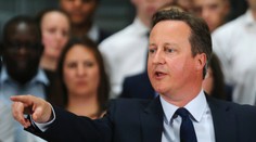 Cameron: Ak Británia vystúpi z EÚ, riziko vojny sa zvýši