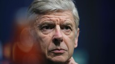 Wenger preč! Fanúšikovia Arsenalu po hanebnej prehre s Bayernom zúria