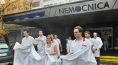 Lekári sa búria proti Dôvere. Hromadne vypovedali zmluvy