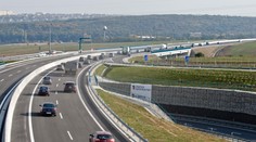 Cestu R1 pri Nitre museli uzavrieť, zrazili sa tam tri autá