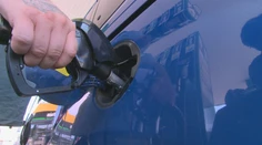 Príjemné prekvapenie: Tankovanie na pumpách zlacnelo