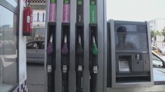 Atentát na iránskeho generála zatlačil na ceny ropy. Za tankovanie si opäť priplatíme